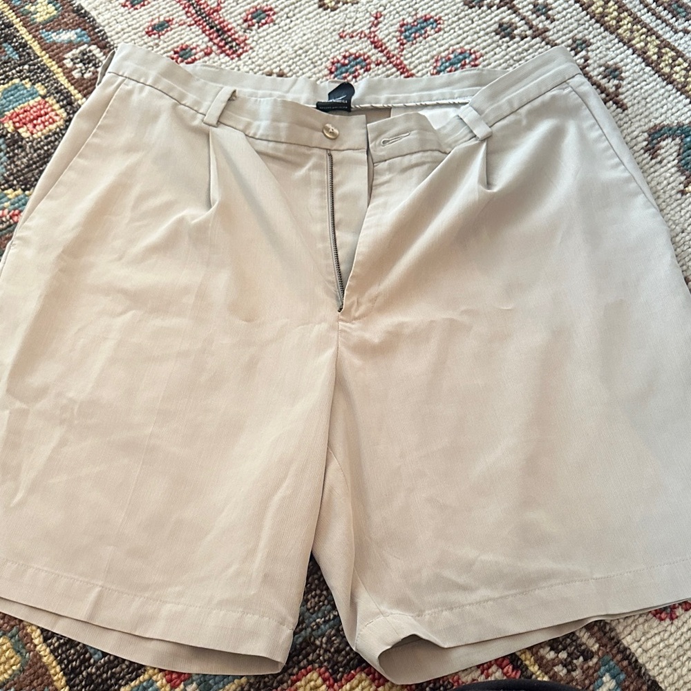 Nike Men's Tan Shorts